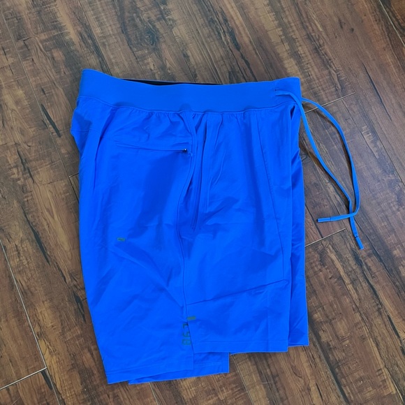 LULULEMON License to Train Linerless Short 7" - Picture 6 of 10